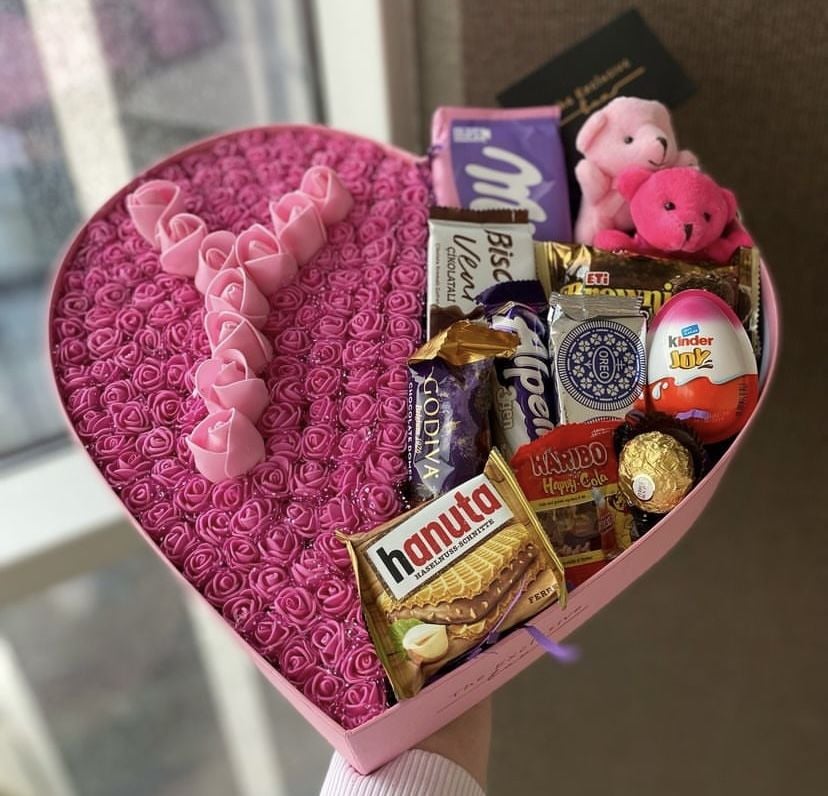 Kişiye Özel Kalp Harf Tasarım Kutu