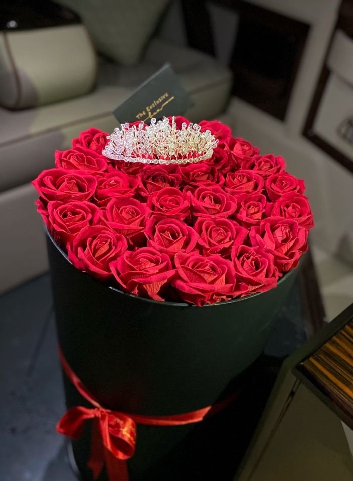 Quen’s Bouquet -Kırmızı