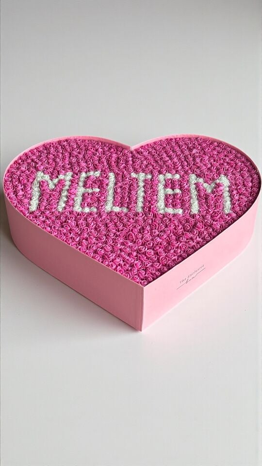 Devasa Kalp İsim Tasarım Kutu - Fuşya