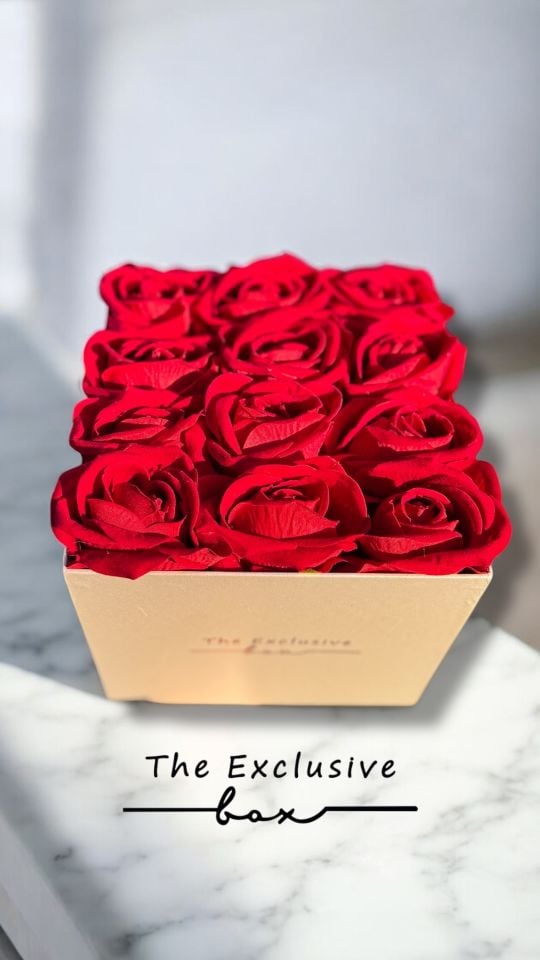 12li Kırmızı Gül Kutusu